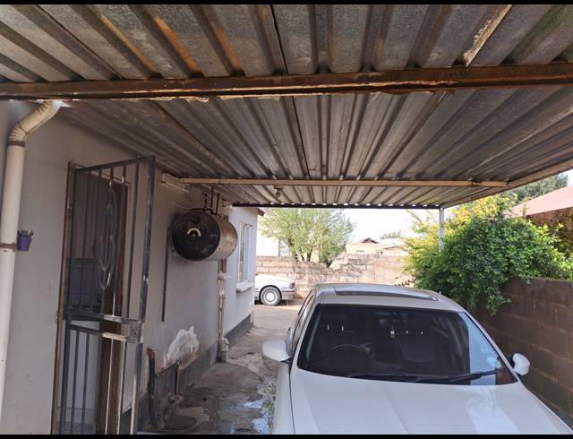 2 BEDROOM FREEHOLD FOR SALE IN VILLA LIZA